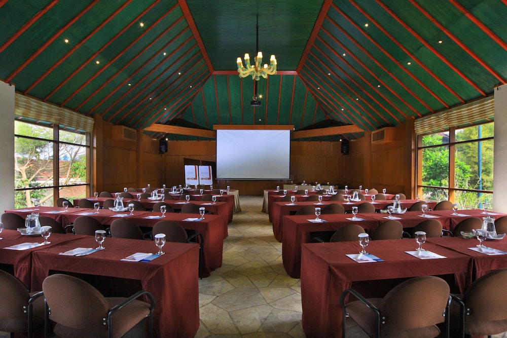 Novus Giri Resort Spa 51/71