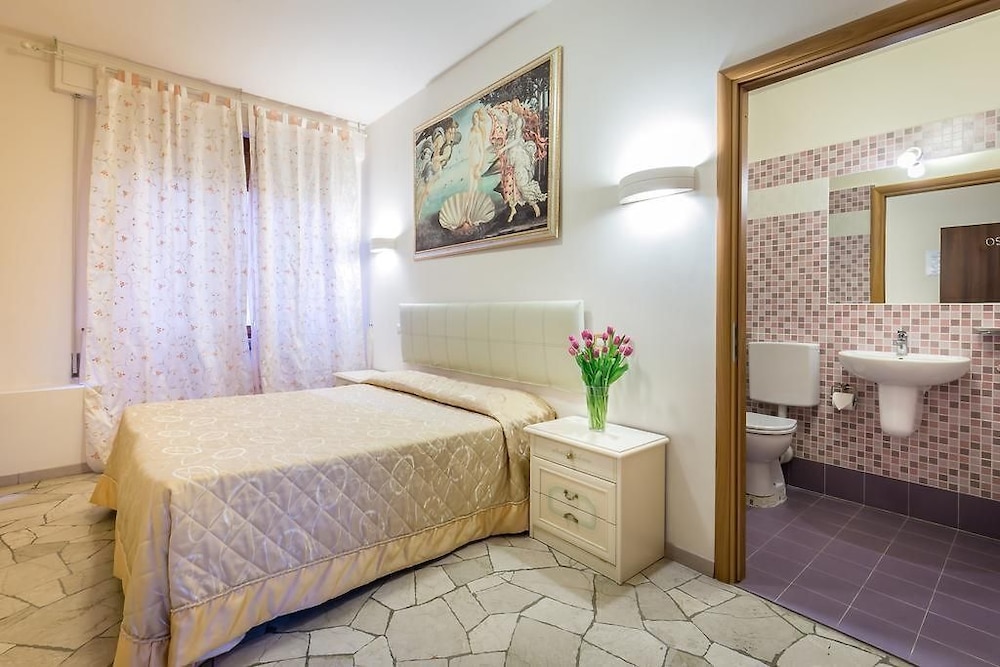 Arcadia Hotel 34/48