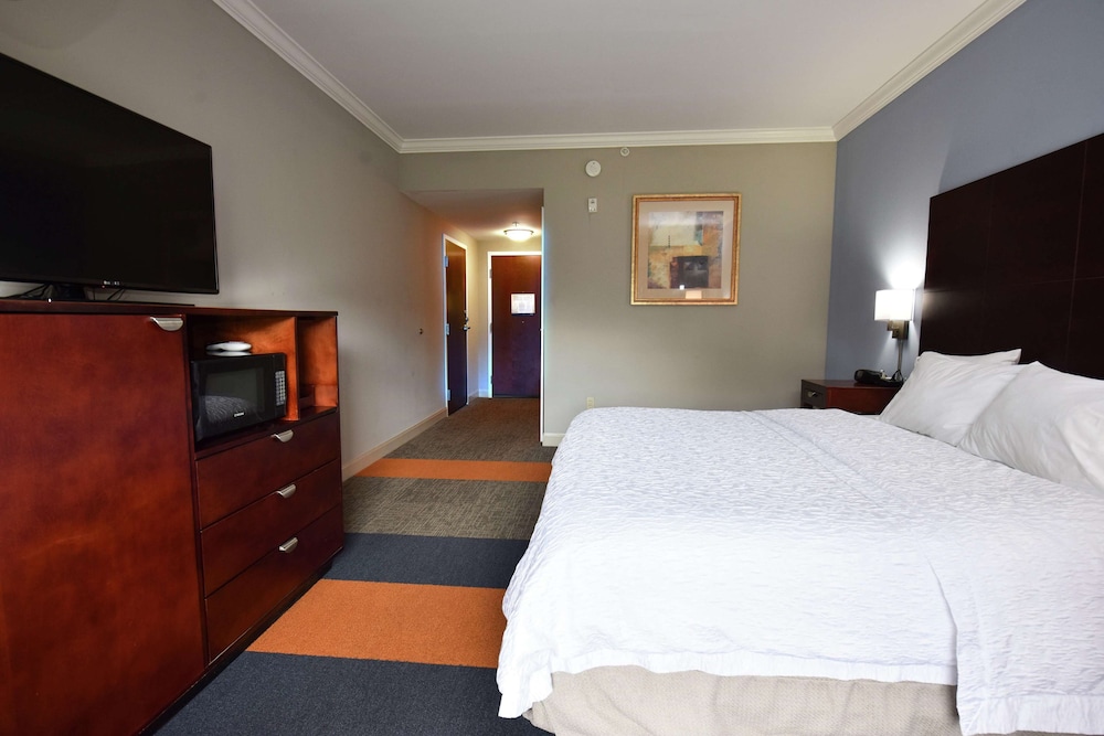 Hampton Inn Alexander City 10/27