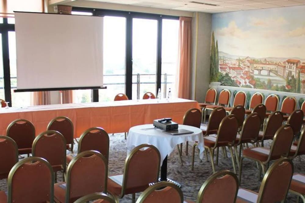 Hotel Europa Signa 23/26