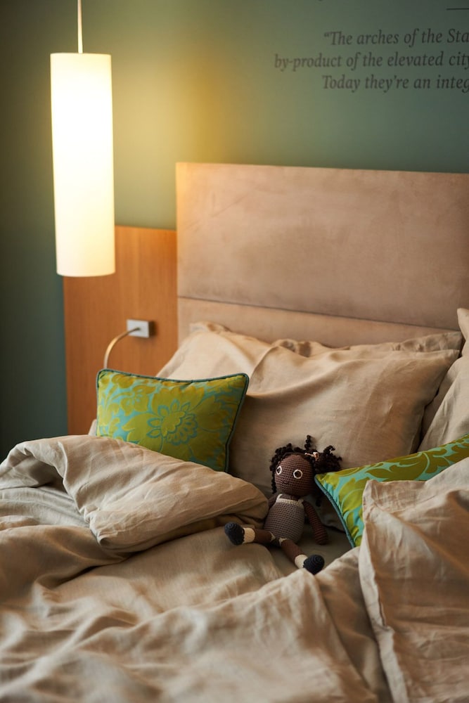 Henriette Stadthotel 42/59