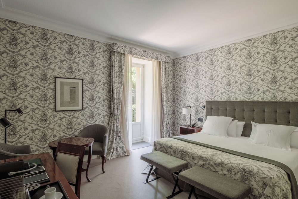 Room, Double Bed