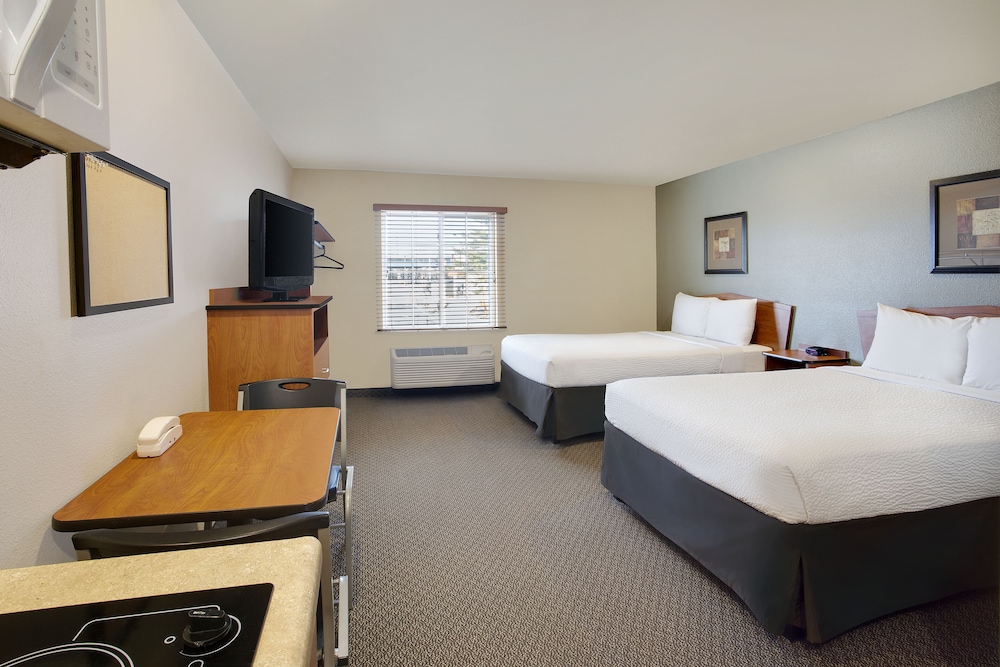 Suite, 2 Queen Beds