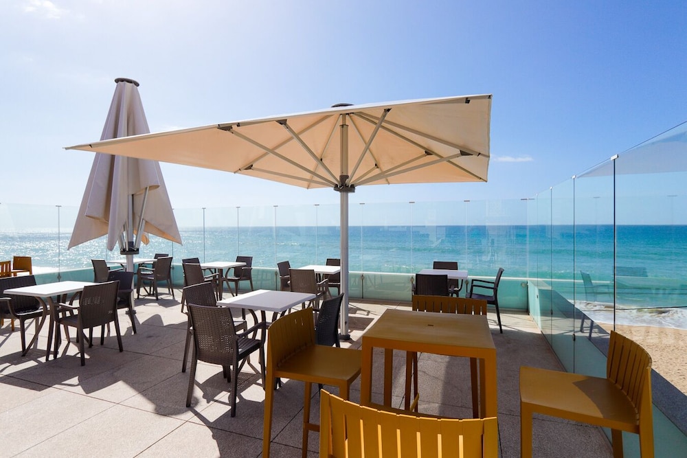 Luxury Beach Guest House 39/51