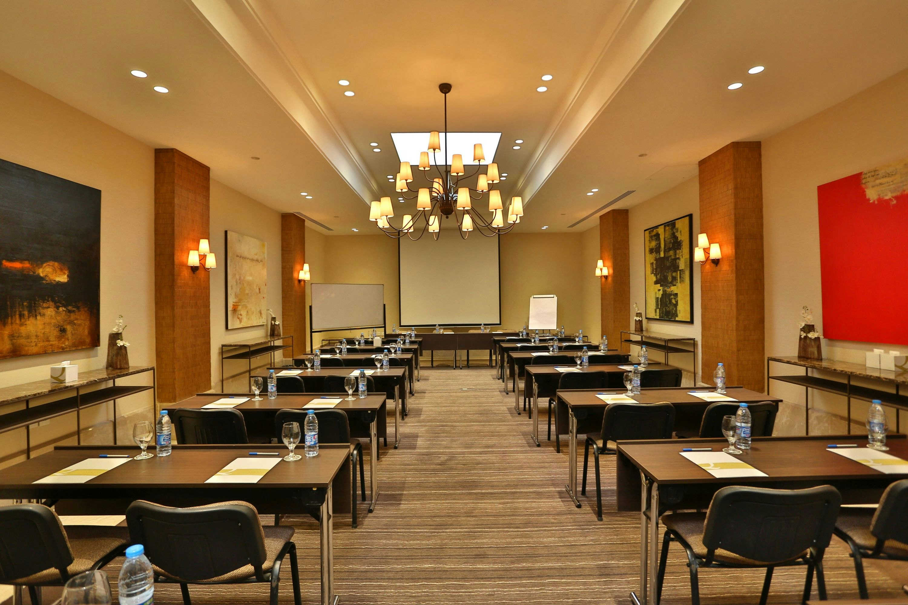 AlQasr Metropole Hotel 61/67