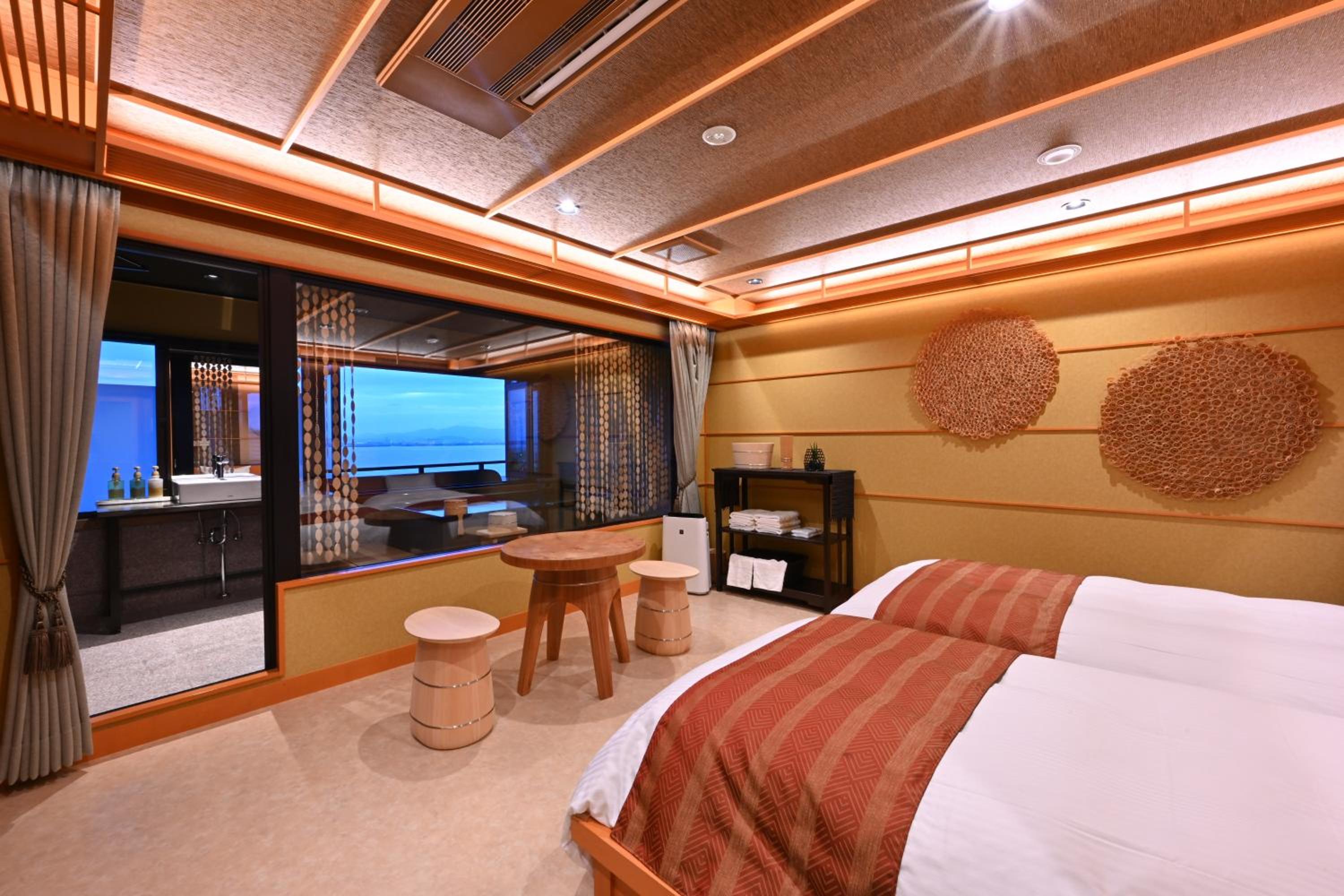 Room, Twin Beds, Outdoor Space