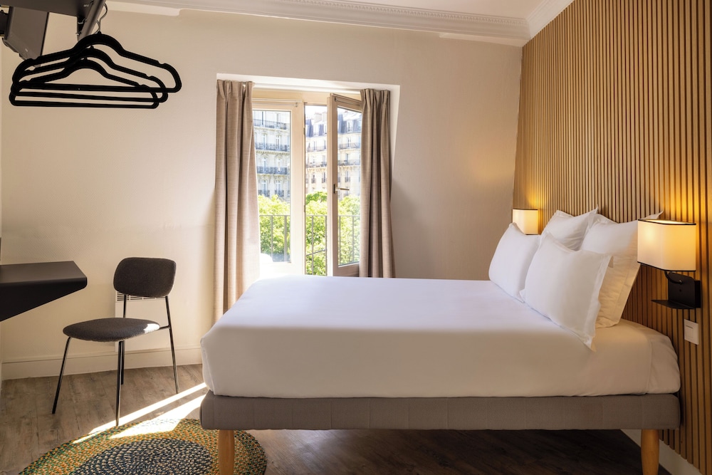 HOTEL KORNER MONTPARNASSE 15/50
