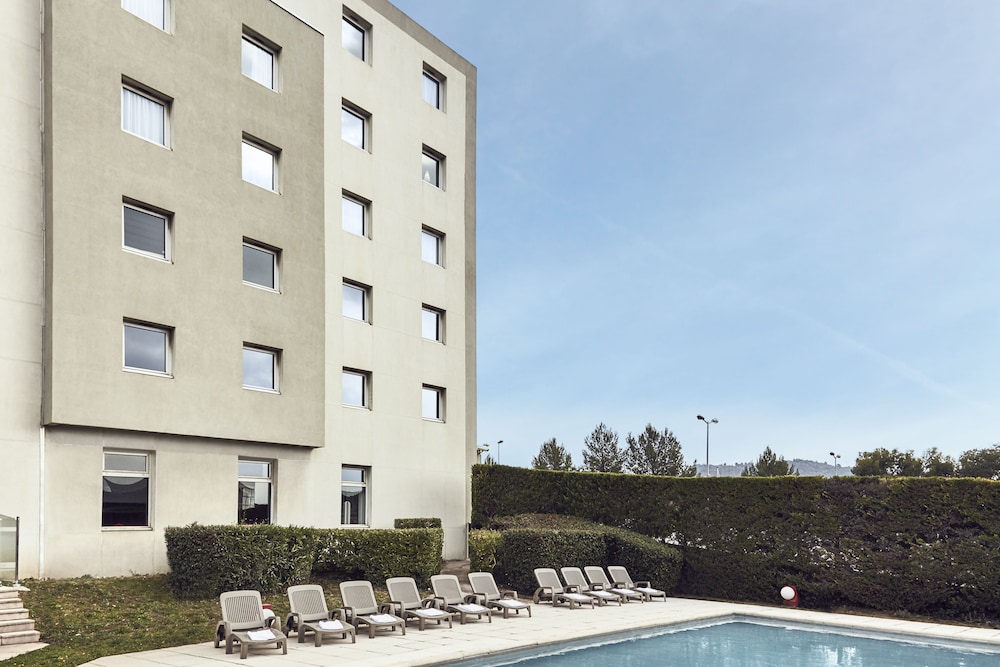 Ibis Toulon La Valette 6/71