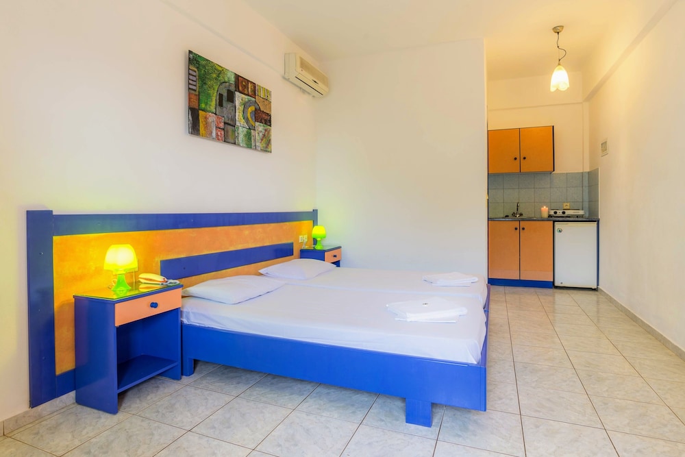 Eltina Apartments 5/36