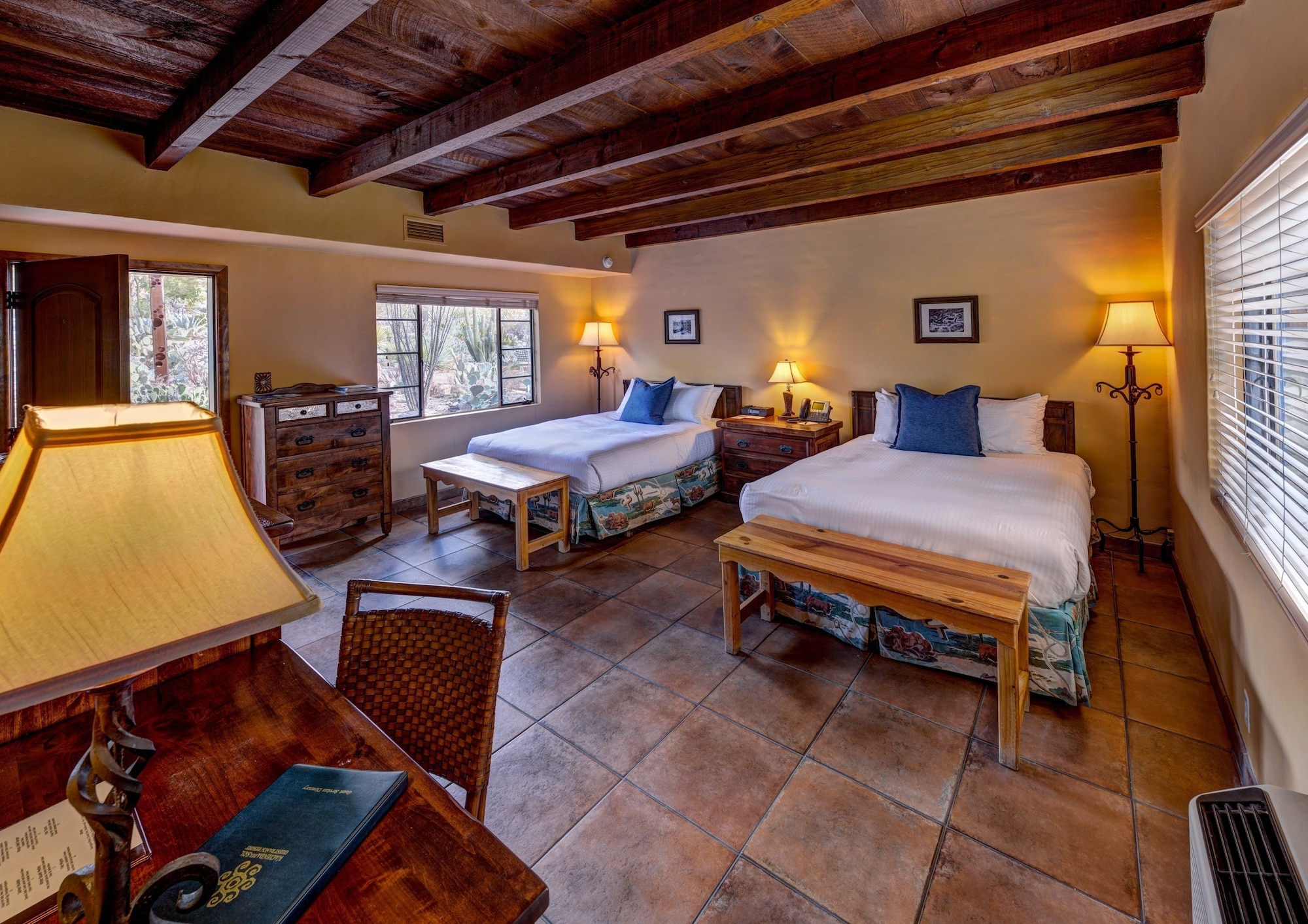 HACIENDA, 2 QUEEN BEDS