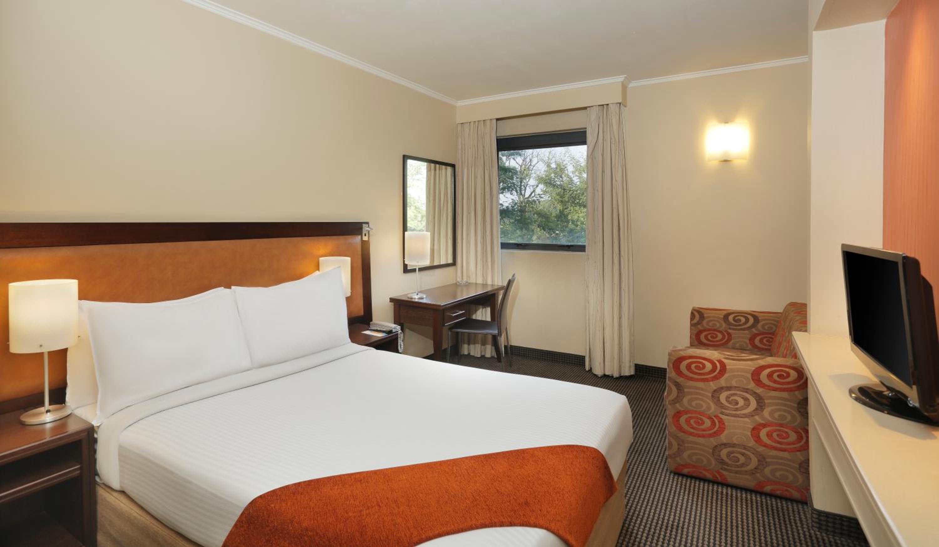 Stayeasy Rustenburg 19/44