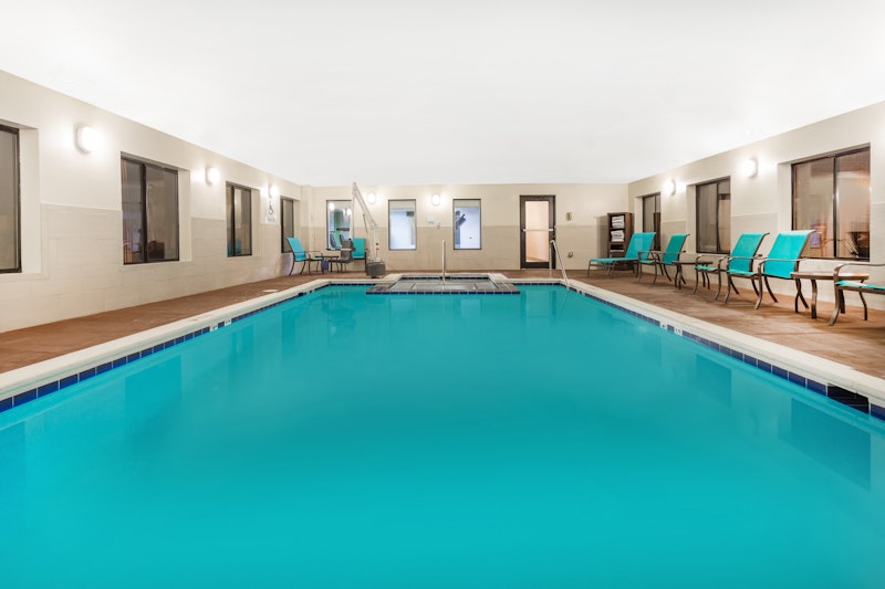 Holiday Inn Express Princeton I-77 36/69
