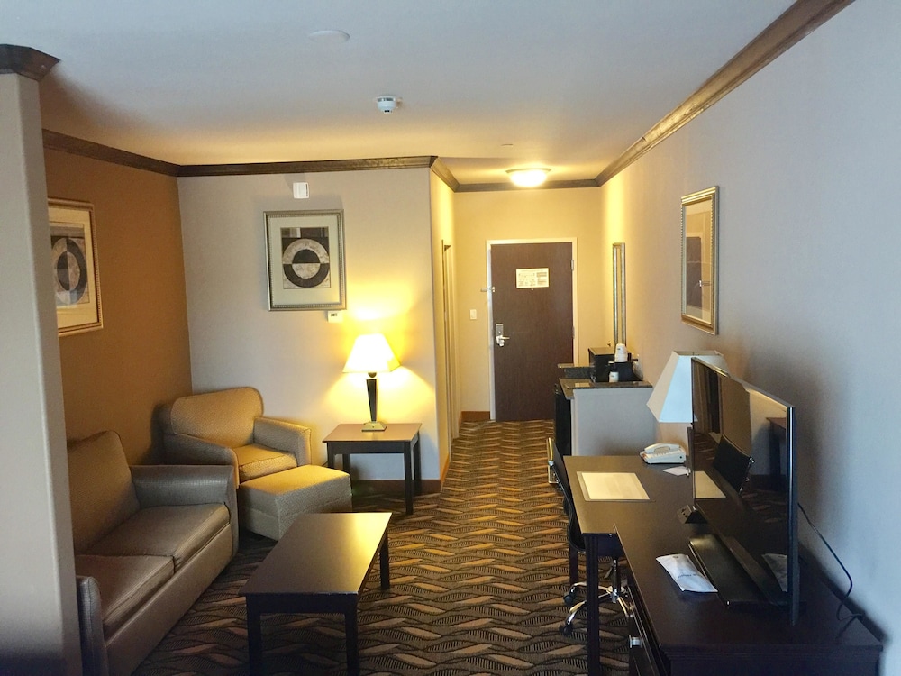 Best Western Red River Inn & Suites 21/35