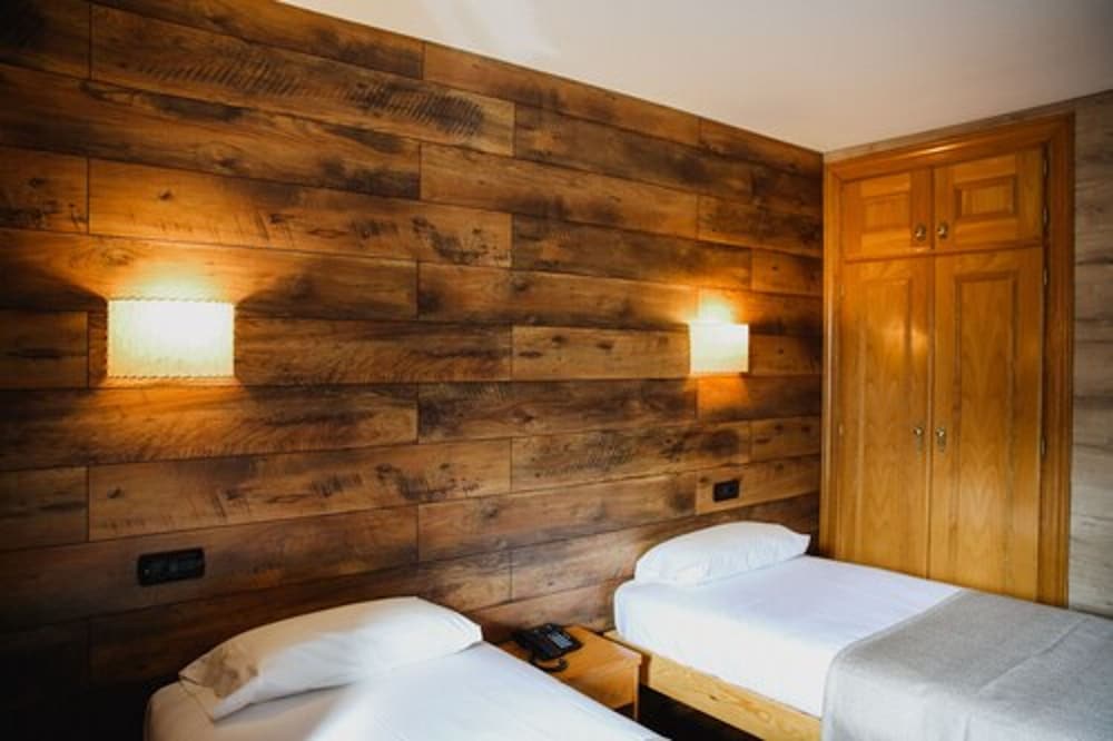 Cal Ruiz Hotel 43/72