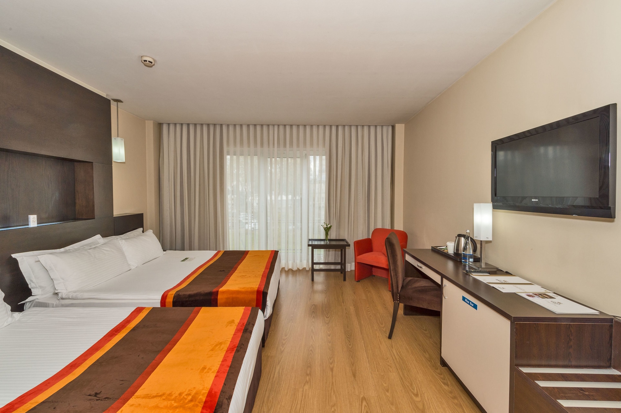 SUPERIOR, DOUBLE OR TWIN BED, CITY VIEW