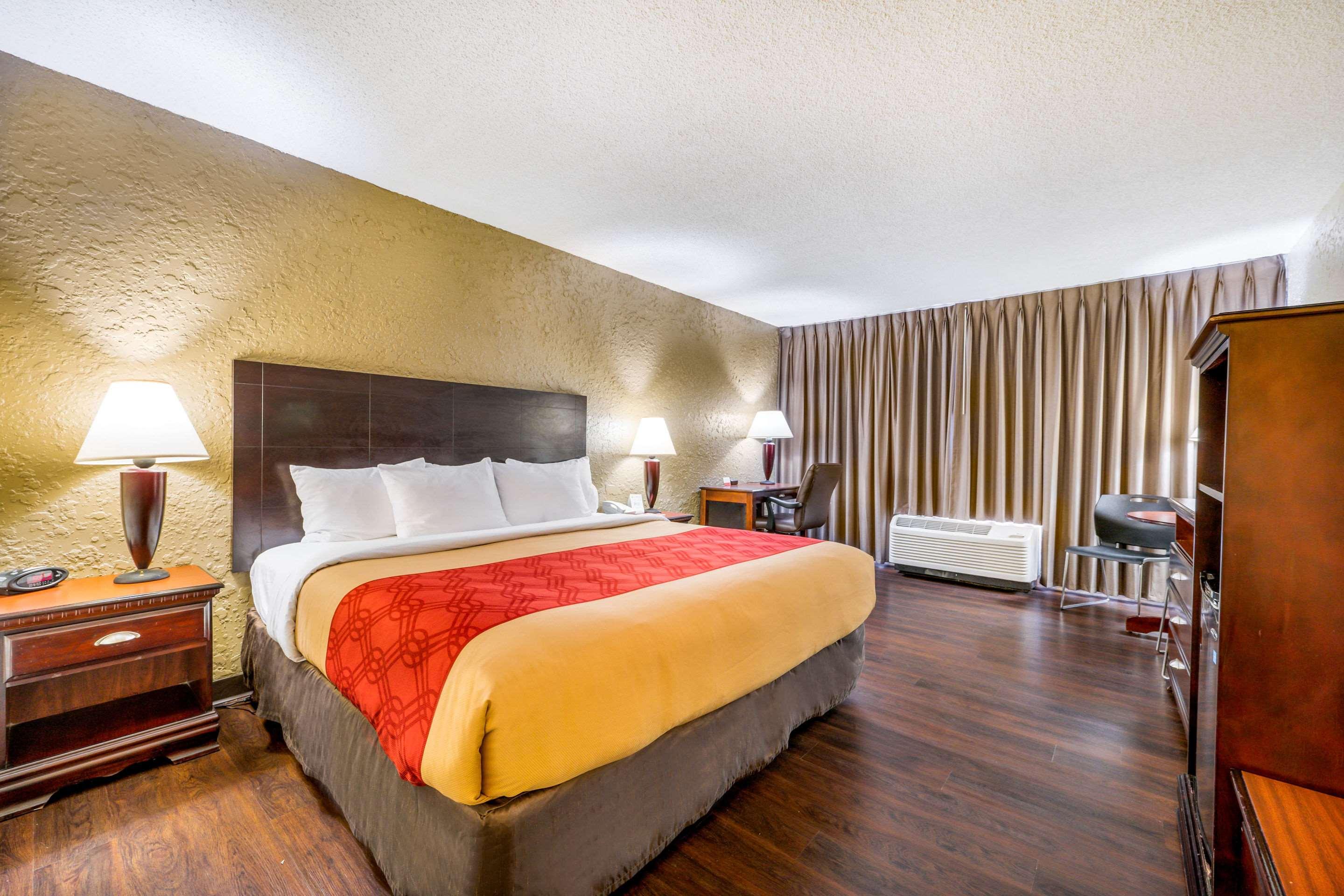 Suite, 2 King Beds