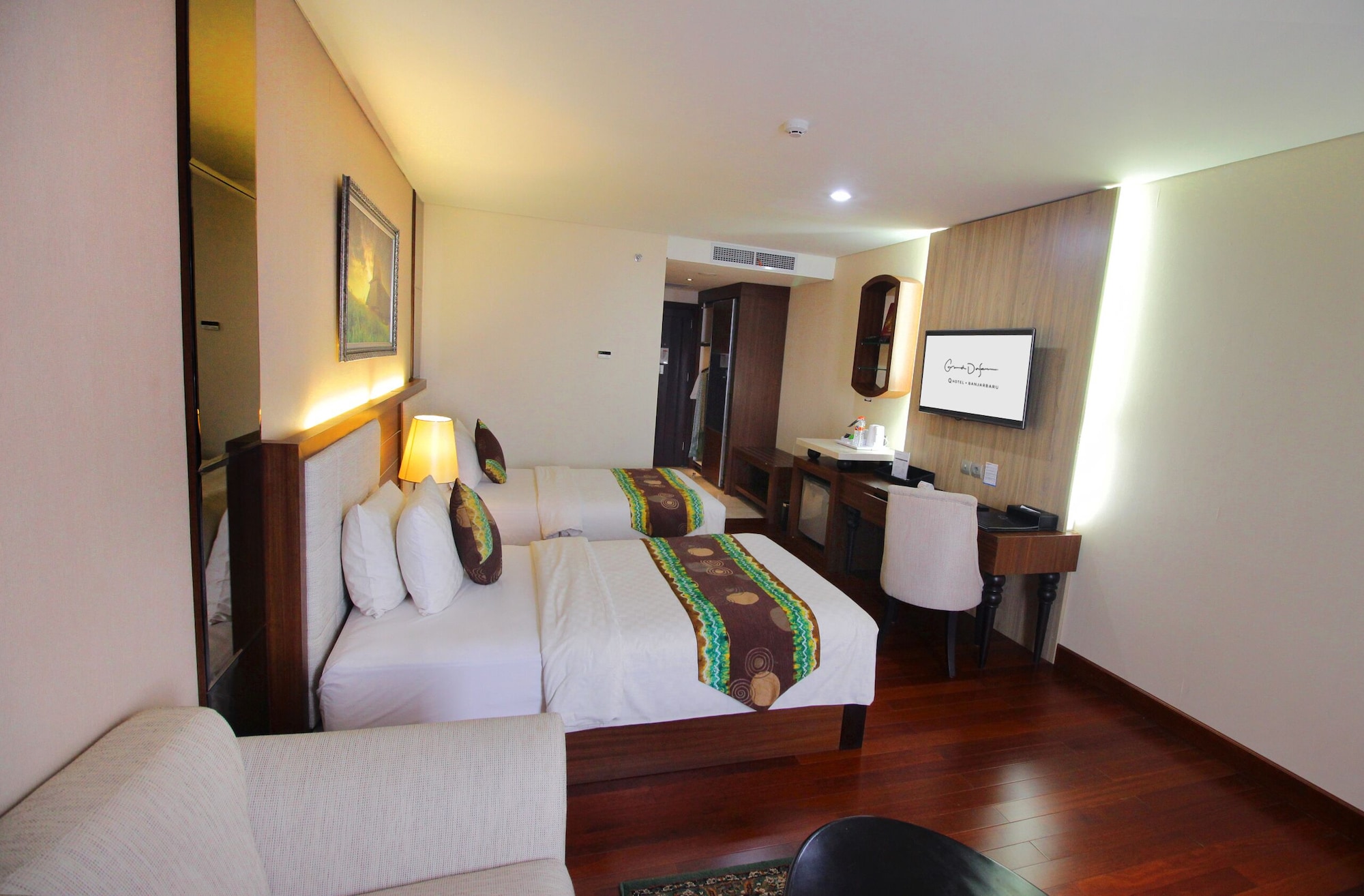 Executive, Twin Beds