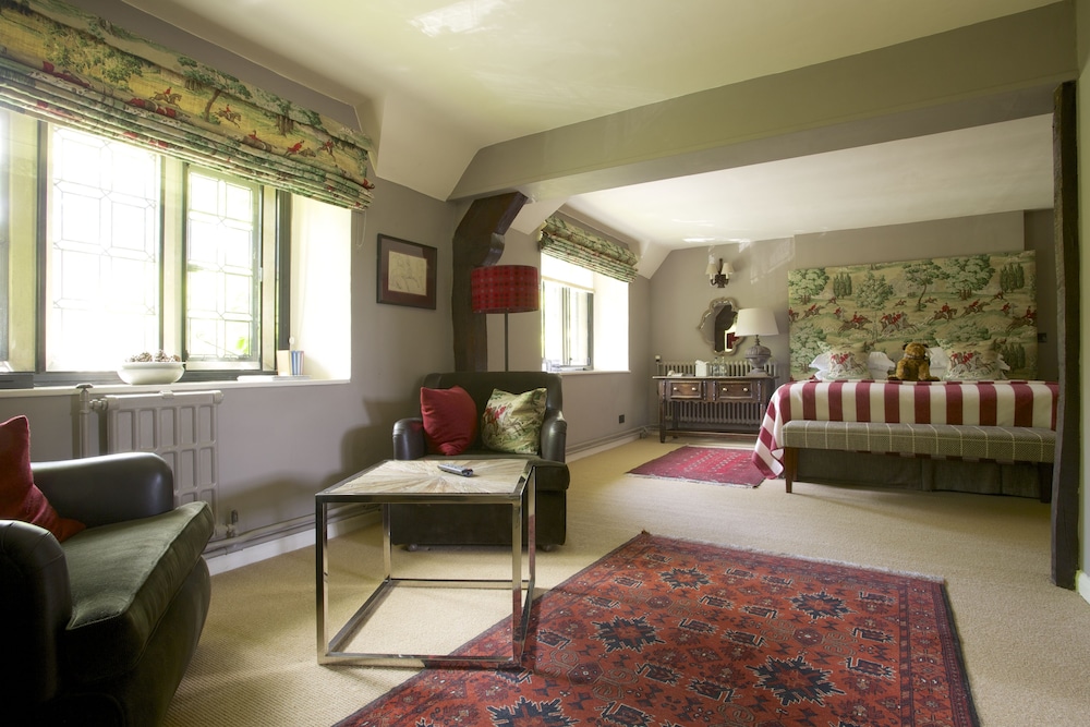 The Bay Tree 51/76