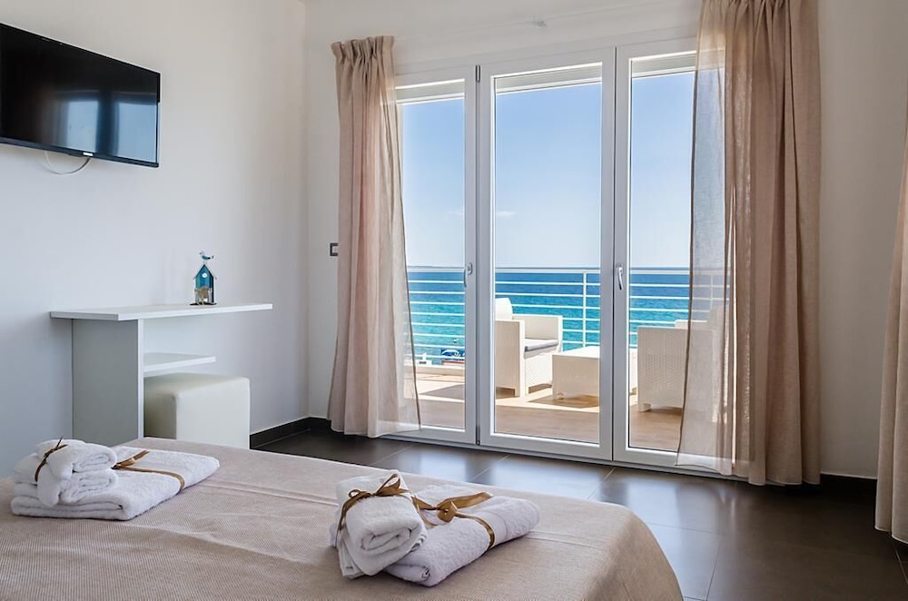 Superior, Sea View