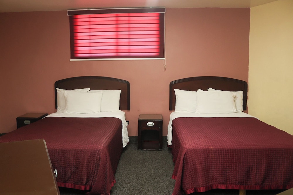 Hotel Plaza Hermosa 33/55