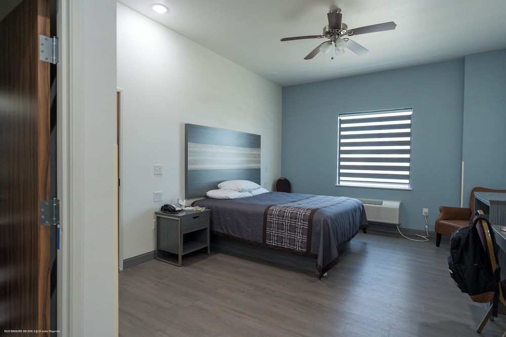 ECONOMY, SINGLE, KING BED