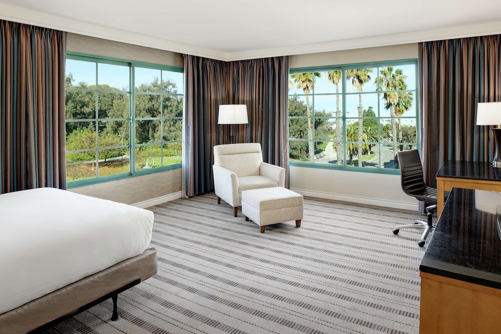 DOUBLETREE BY HILTON SAN PEDRO - PORT OF LOS ANGELES 29/65