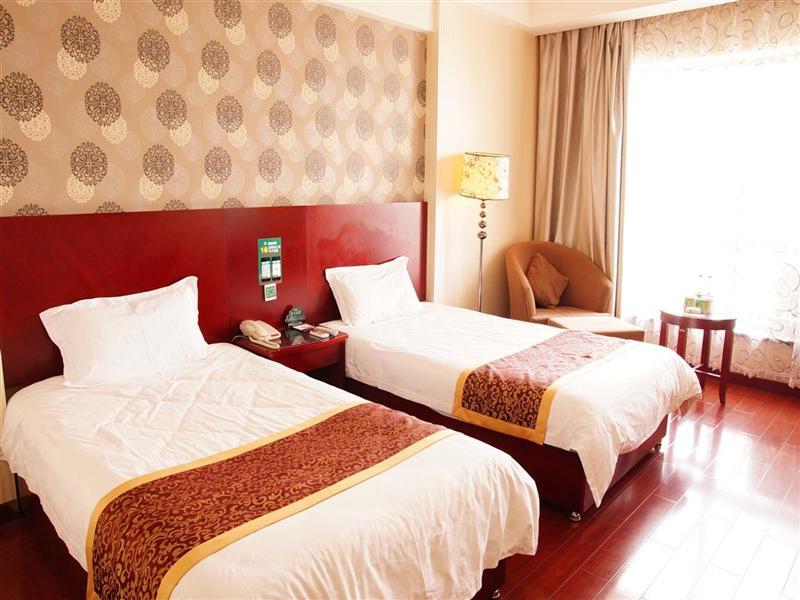 GreenTree Inn Jiuquan Century Plaza Hotel 45/68