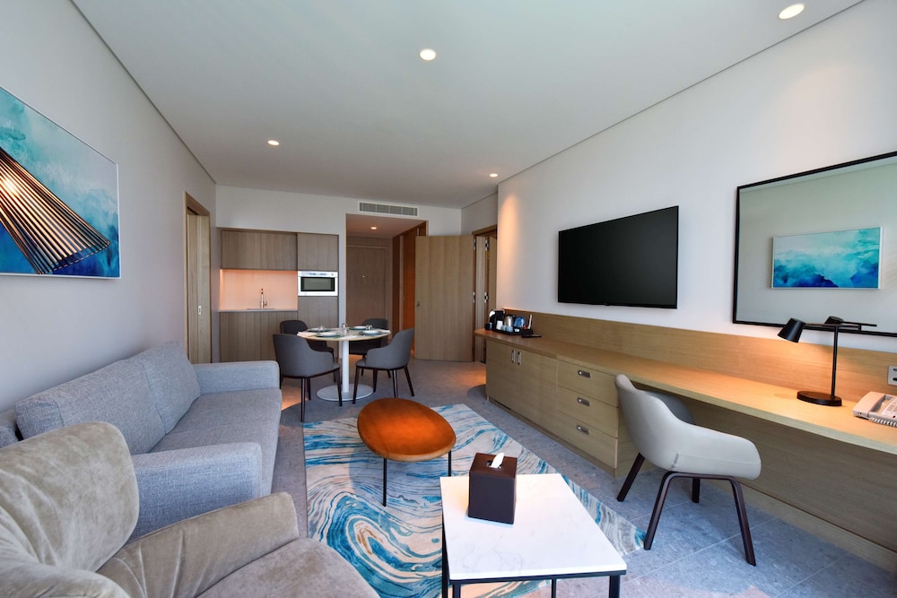 Hilton Garden Inn Bahrain Bay 34/64