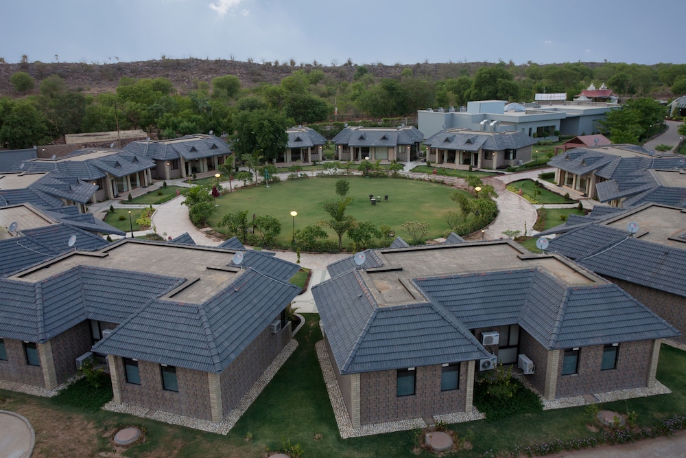 Shri Radha Brij Vasundhara Resort & Spa - Goverdhan 27/30