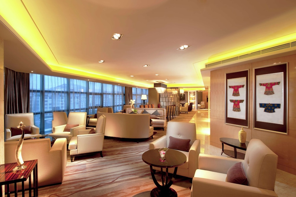 Hilton Guangzhou Baiyun Hotel 38/56