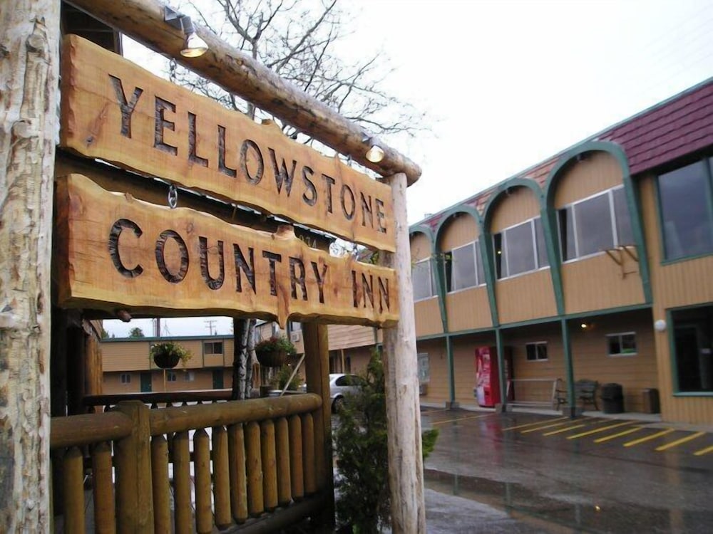 Yellowstone Country Inn 3/48