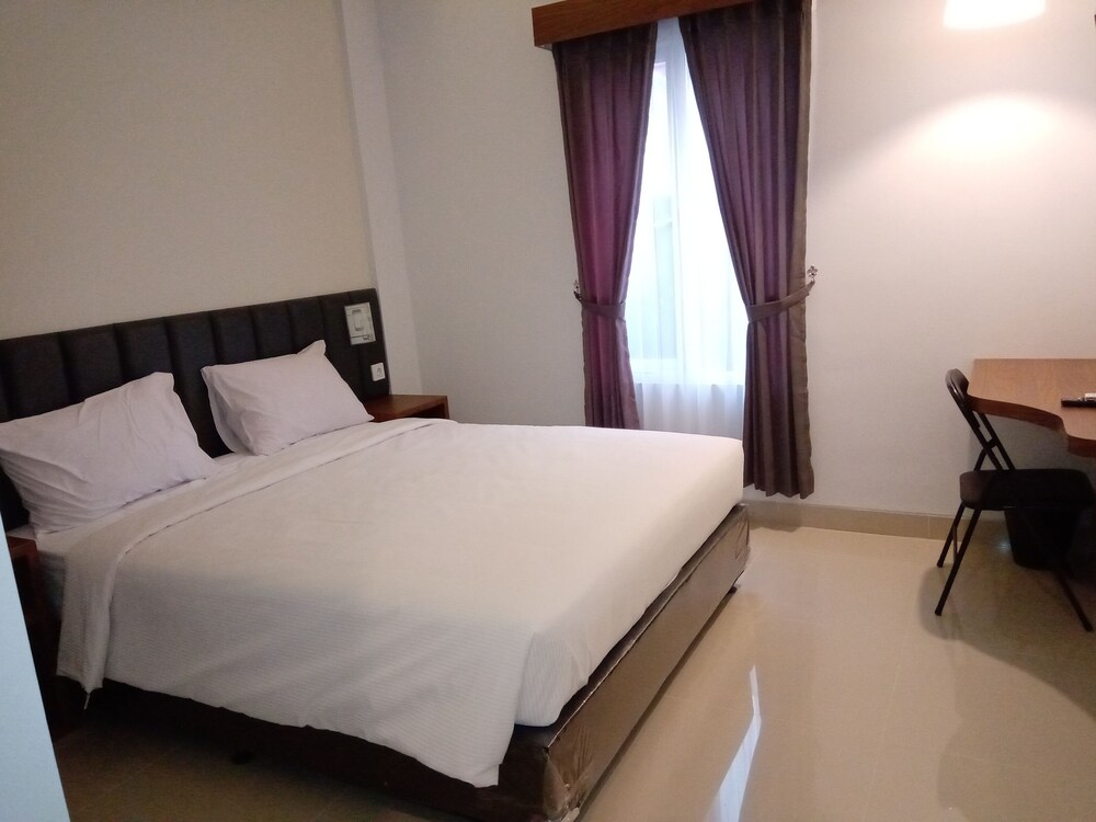 Alzara Hotel Syariah 18/38