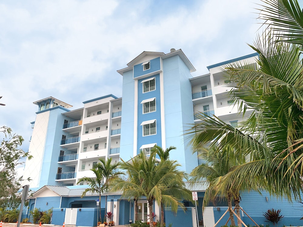 Cape Crossing Resort & Marina 4/68