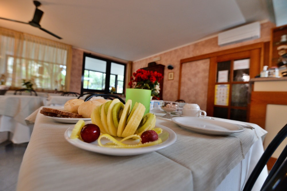 Hotel Fiordaliso 46/64