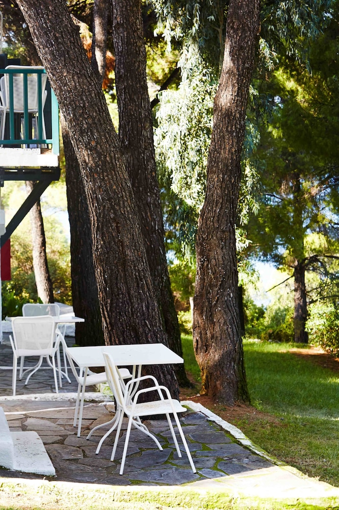 Marpunta Resort 60/65