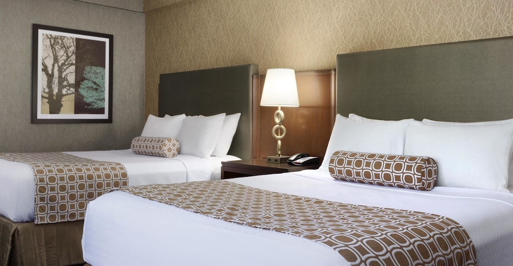 DoubleTree by Hilton Columbus Dublin, OH 10/34