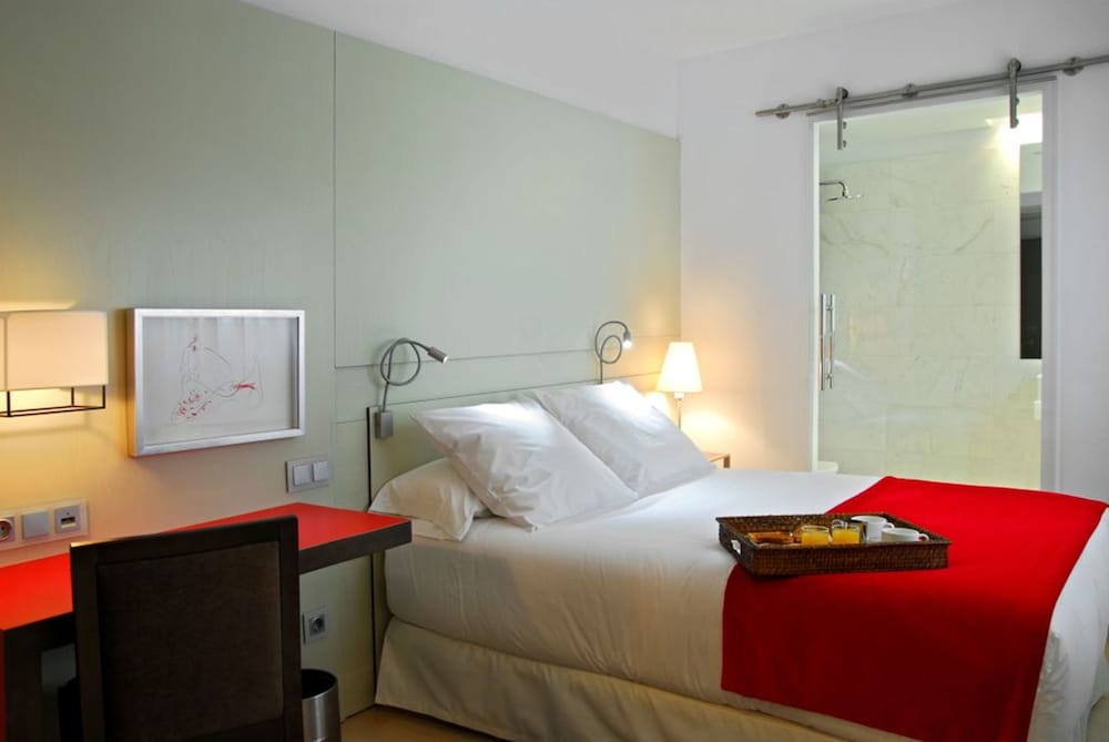 BASIC, DOUBLE BED