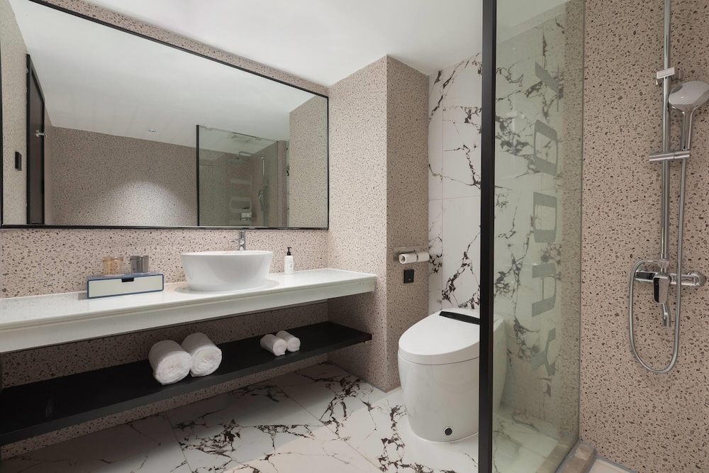 Days Inn by Wyndham Yueyang Train Station 53/56