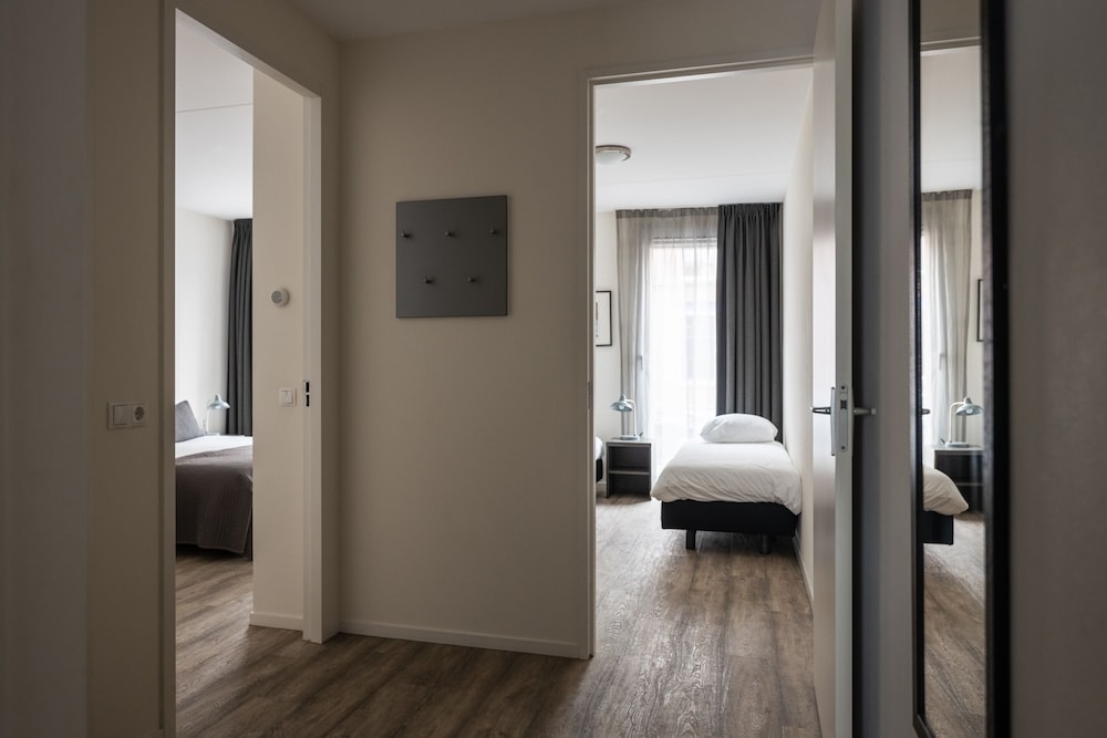 YAYS Amsterdam Prince Island by Numa 22/58