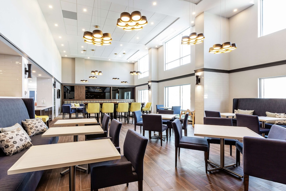 Hampton Inn Suites By Hilton Beauport Quebec 33/48