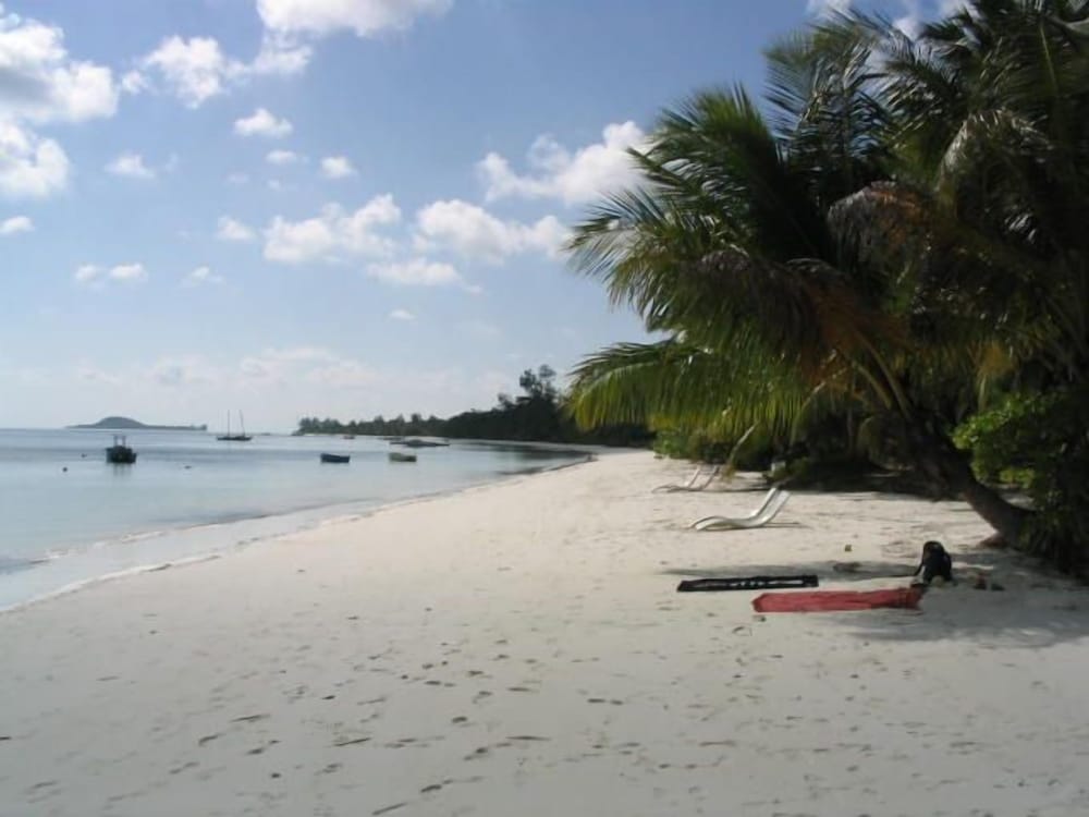 INDIAN OCEAN LODGE 51/60