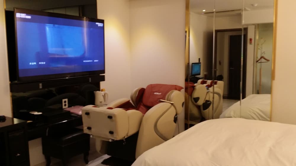 Hotel Buti 22/43