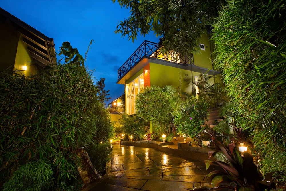 Amrezy Resort and Spa By Stride 19/29