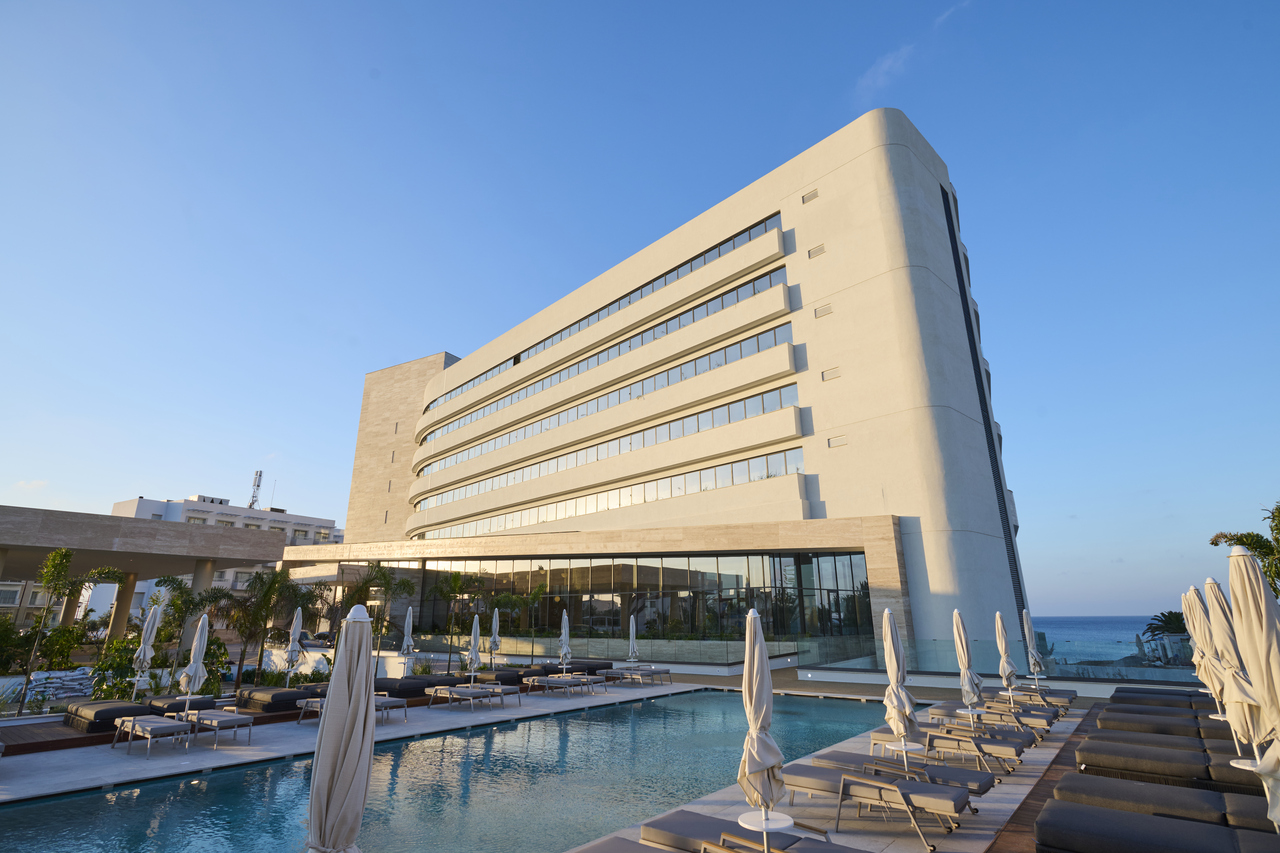 Sunrise Emerald Hotel 61/77