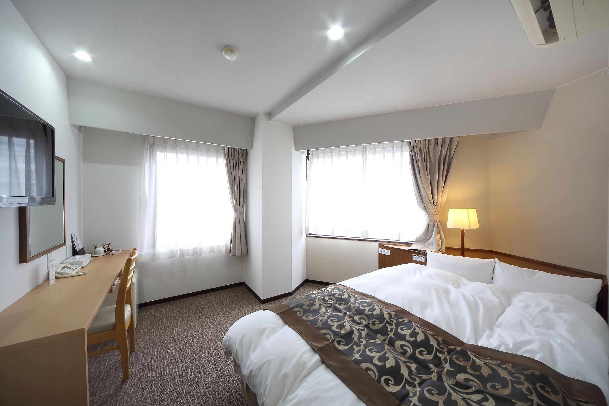 Moderate, Double Bed