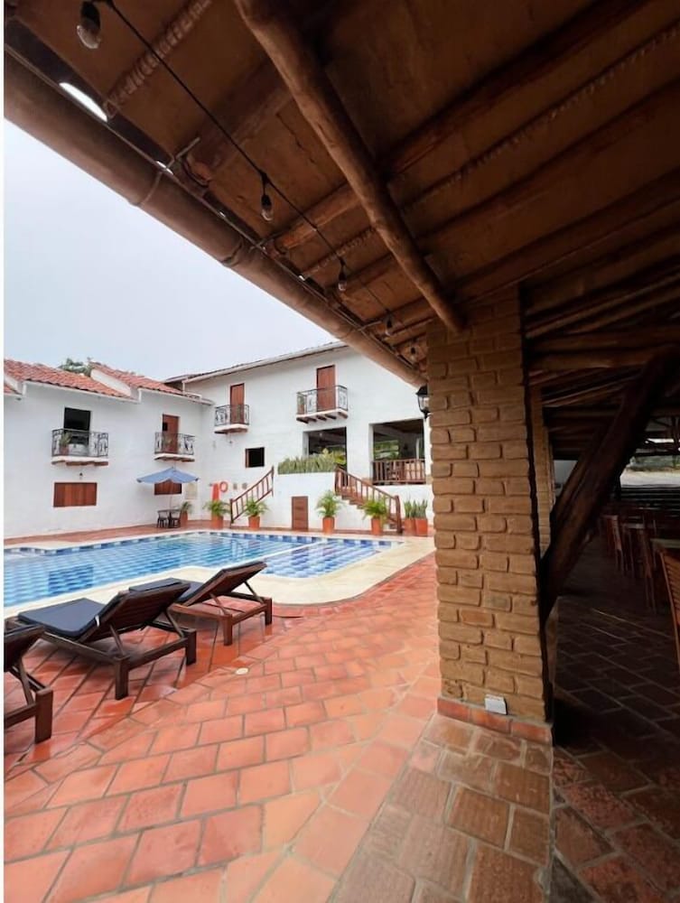 Hotel Victoria Barichara 25/50