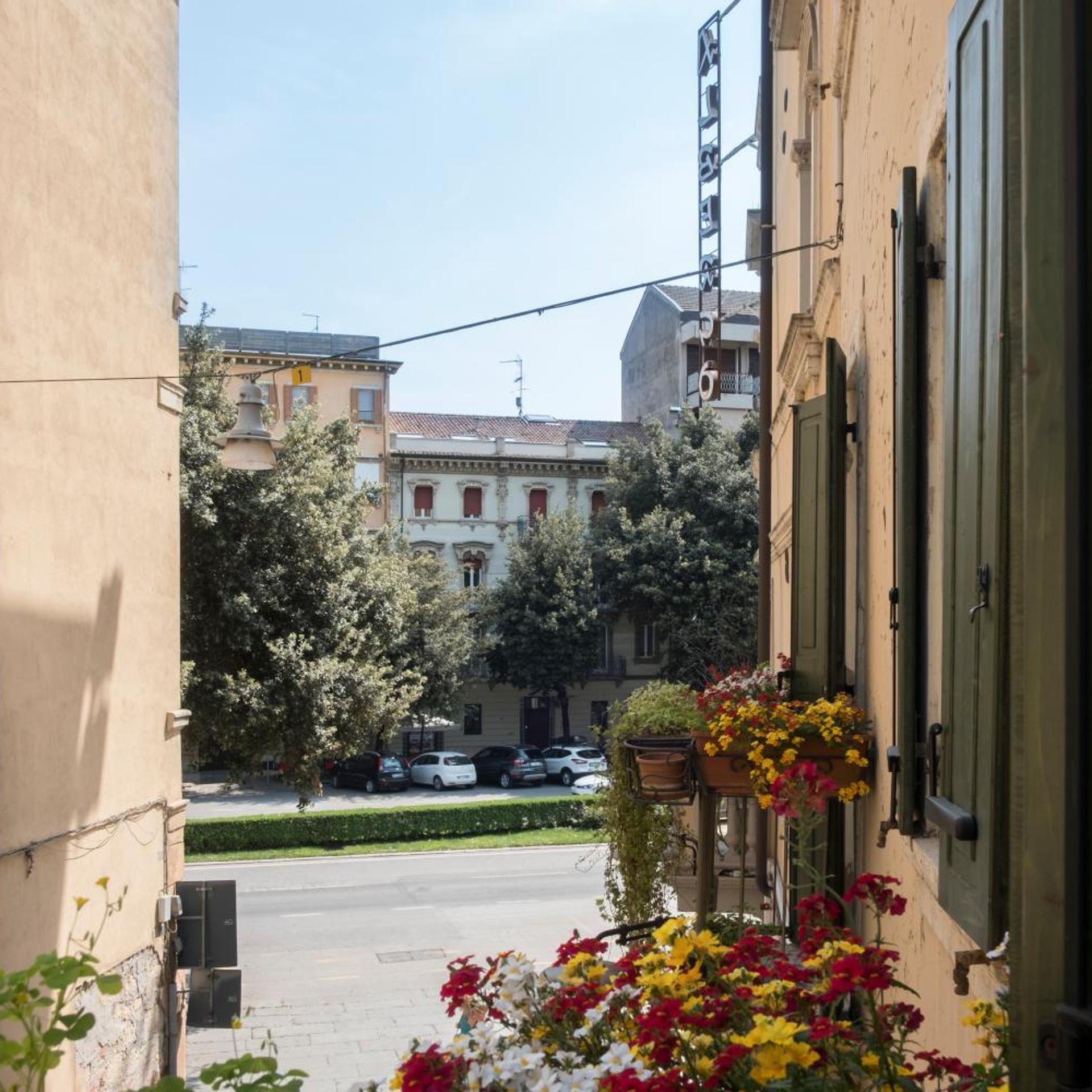 Albergo Trento 47/51