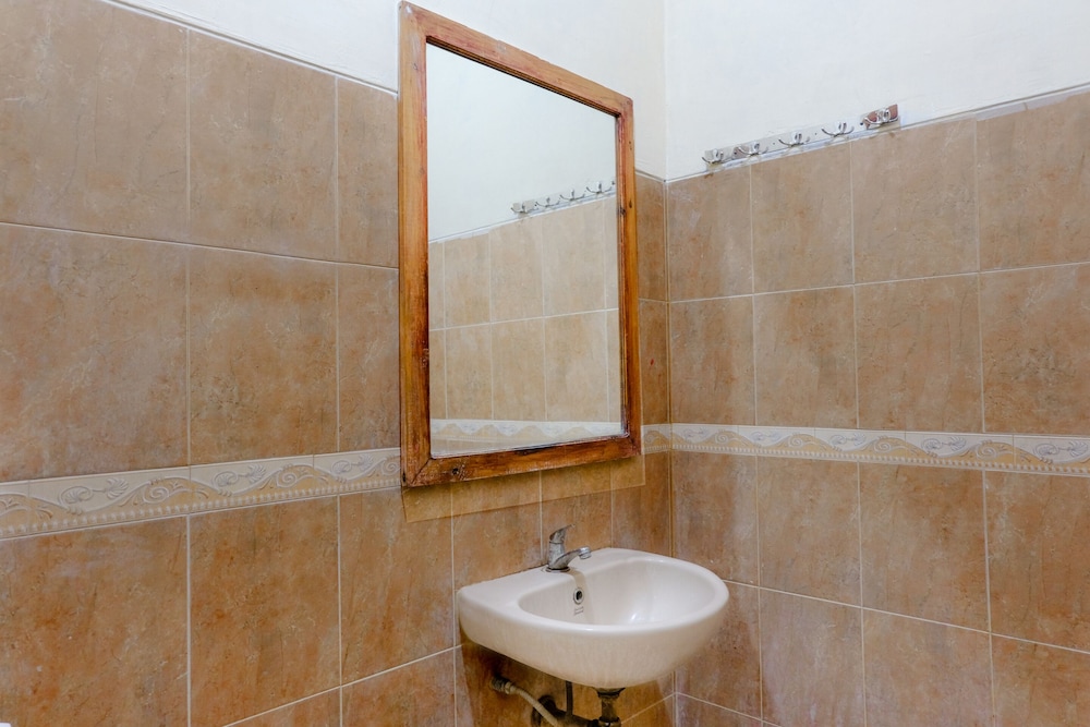 OYO 2643 Hotel Graha Prima 40/50