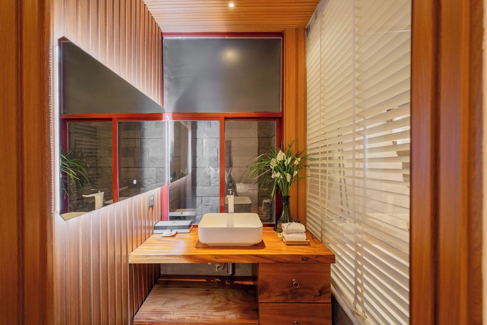 A&Em Art Hotel 40/66