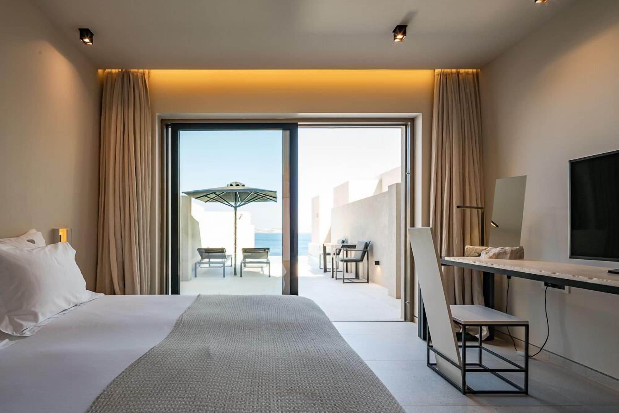 JUNIOR SUITE, STUDIO, SEA VIEW, PRIVATE POOL